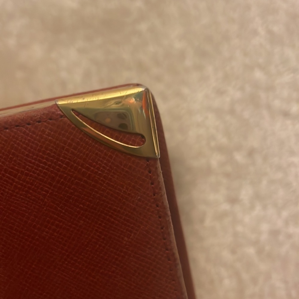 RED GIVENCHY KISS LOCK WALLET - Picture 10 of 16